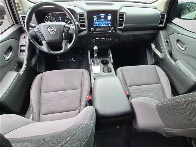 Used 2024 Nissan Frontier SV w/ SV Convenience Package RWD image 16