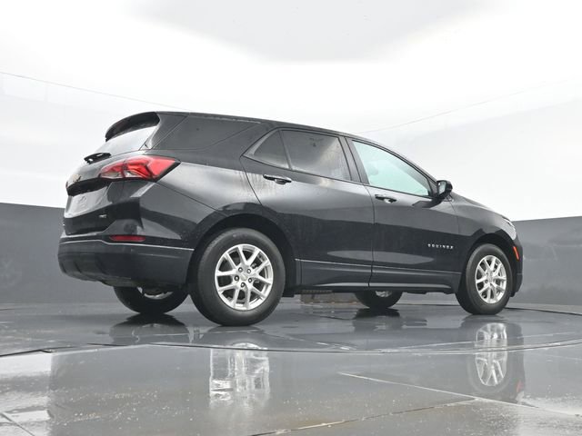 Used 2024 Chevrolet Equinox LS AWD/4WD image 23
