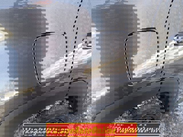 Used 2018 Jeep Renegade Trailhawk w/ Cold Weather Group II image 28