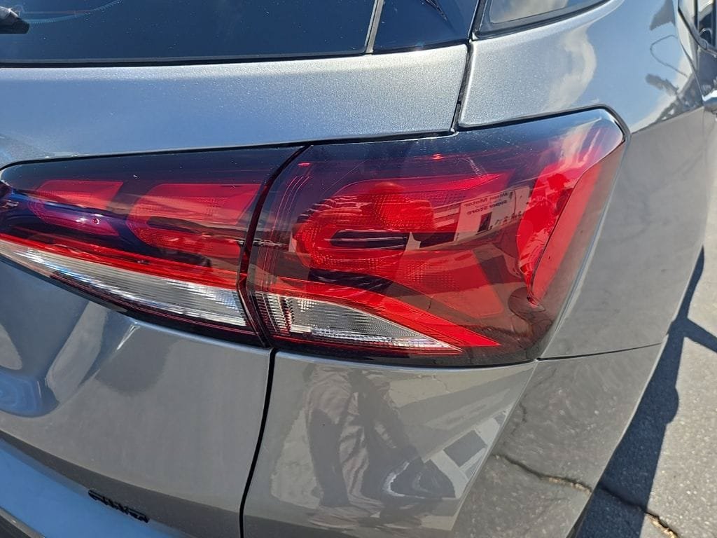 Used 2024 Chevrolet Equinox LS w/ Sport Edition AWD/4WD image 34