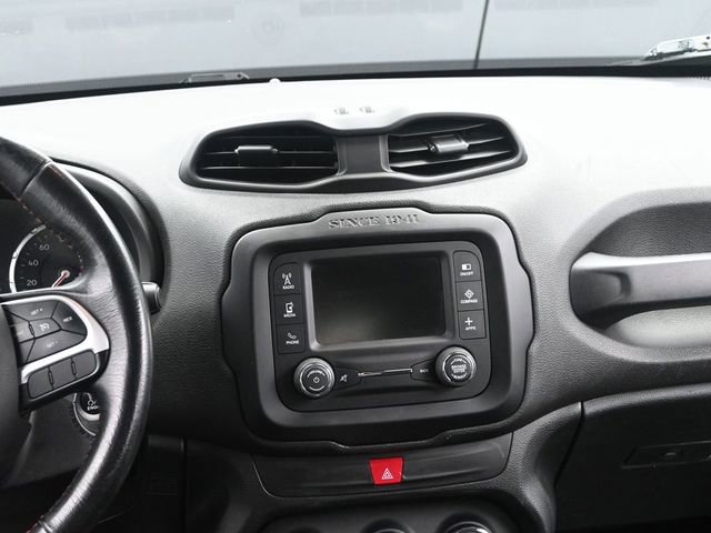 Used 2016 Jeep Renegade Trailhawk AWD/4WD image 25