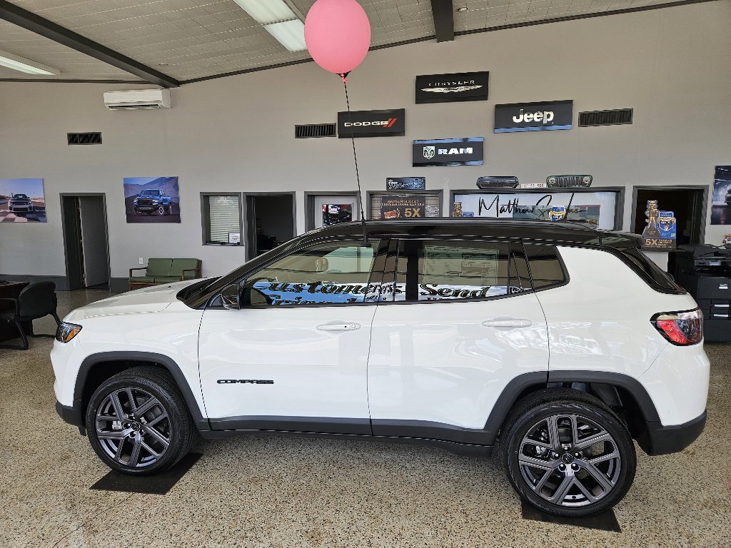 New 2026 Jeep Compass Limited image 7