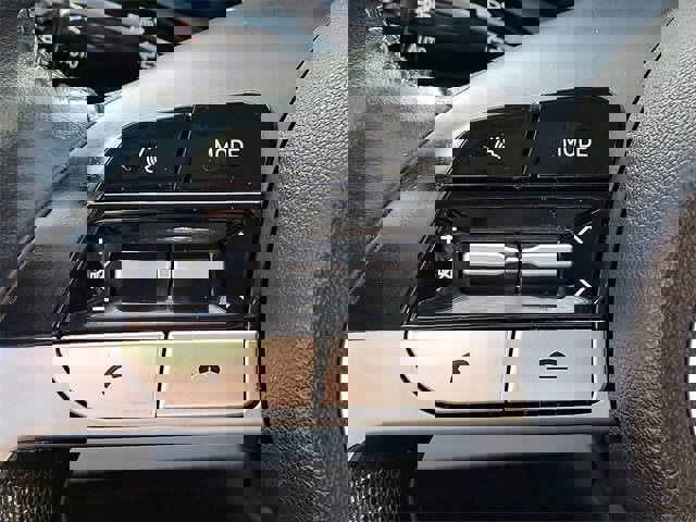 Certified 2022 Hyundai Elantra Limited w/ Cargo Package image 22