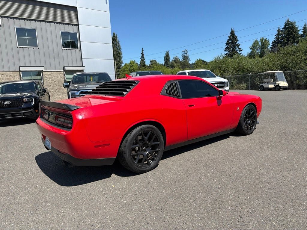 Used 2017 Dodge Challenger R/T Scat Pack RWD image 3