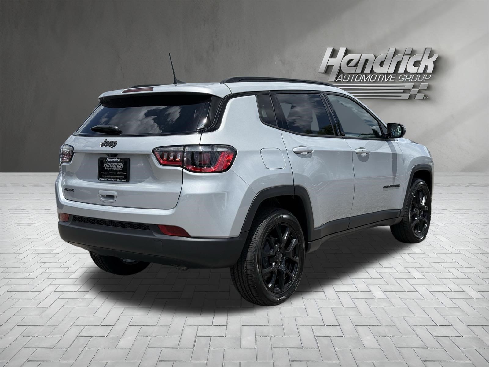 New 2026 Jeep Compass Latitude AWD/4WD image 10