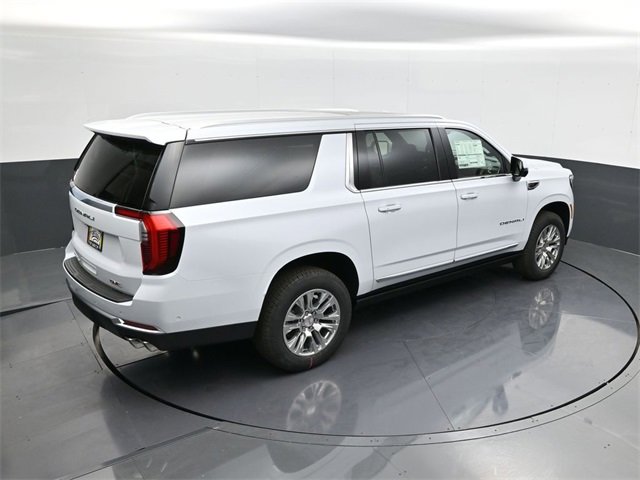 New 2026 GMC Yukon XL Denali image 18