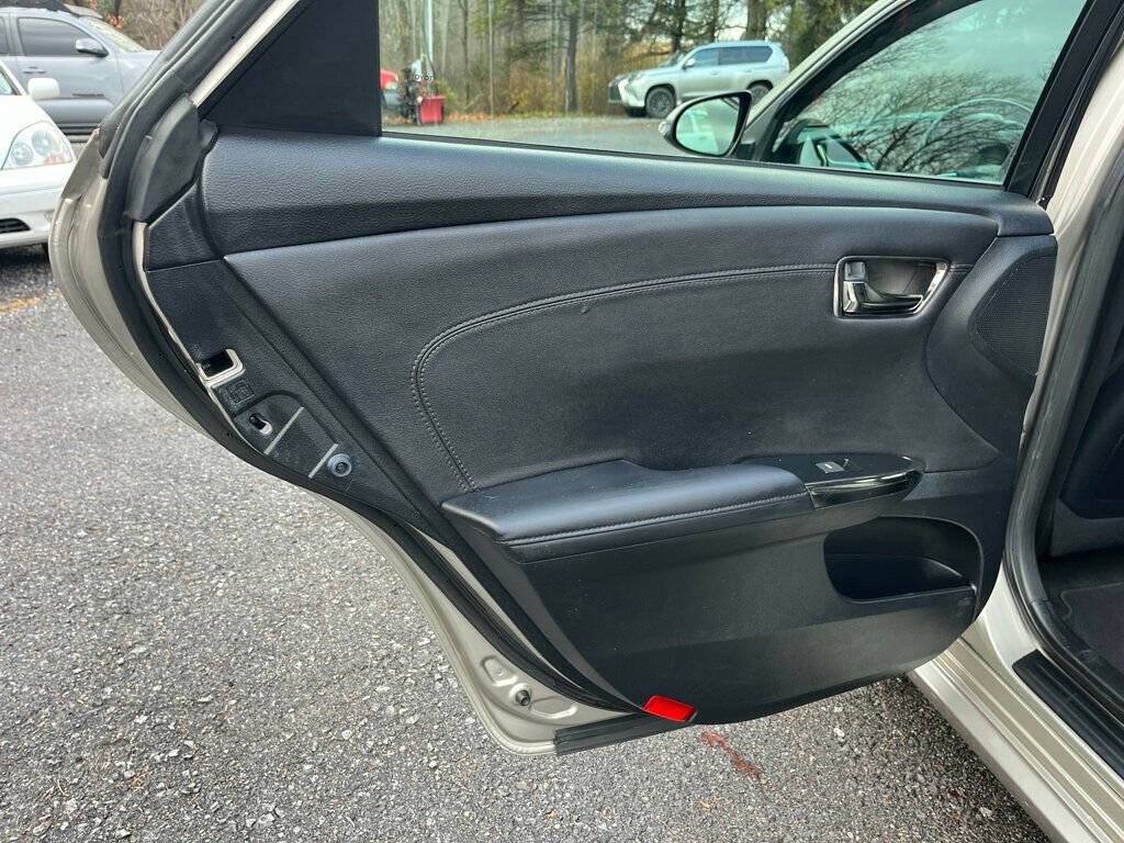 Used 2013 Toyota Avalon image 27