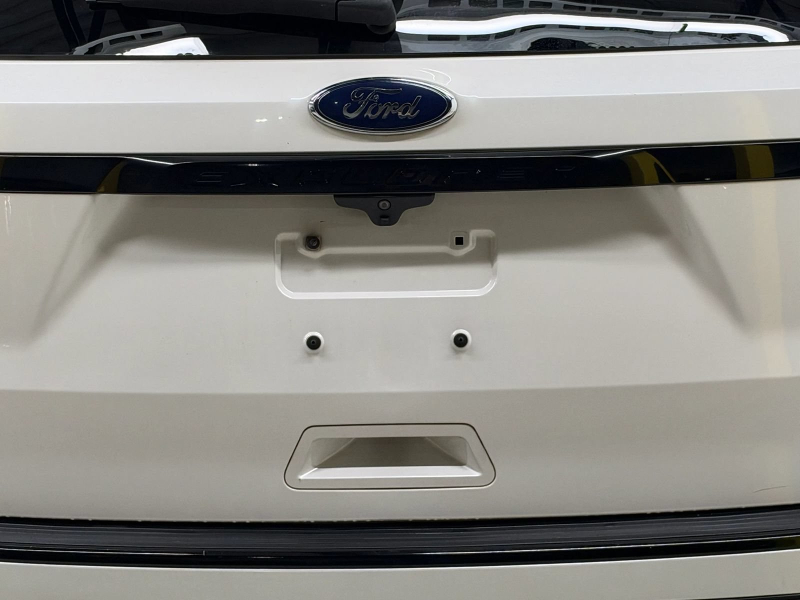 Used 2018 Ford Explorer Sport w/ Equipment Group 401A AWD/4WD image 11