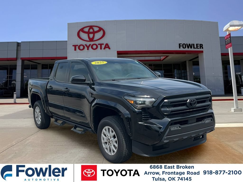 Certified 2025 Toyota Tacoma SR5 AWD/4WD image 3