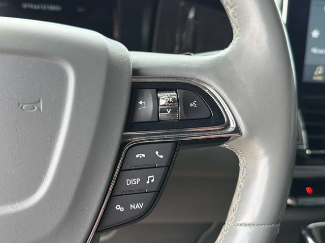 Used 2018 Lincoln Navigator Select AWD/4WD image 35