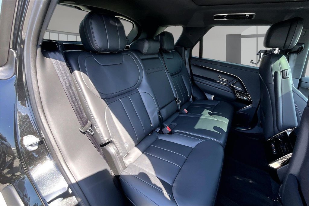 New 2026 Land Rover Range Rover Sport Dynamic SE AWD/4WD image 10