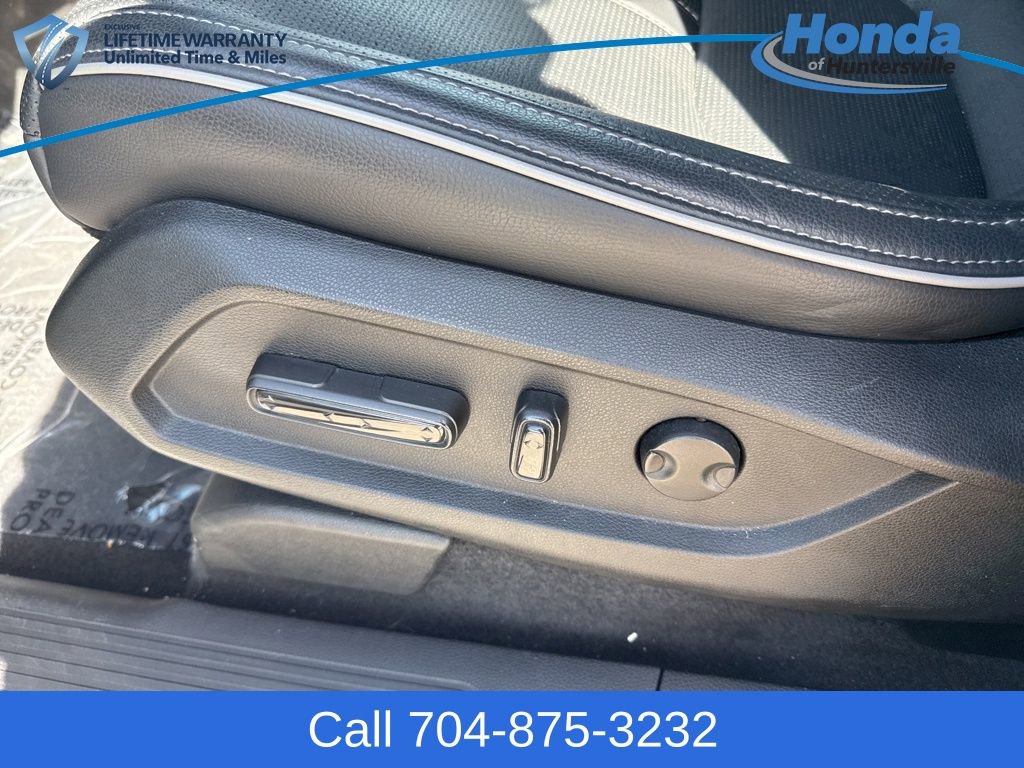 Used 2023 Honda Pilot Elite image 23