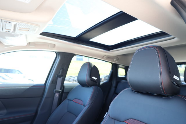 New 2027 Nissan Kicks SR w/ SR Premium Package FWD image 23
