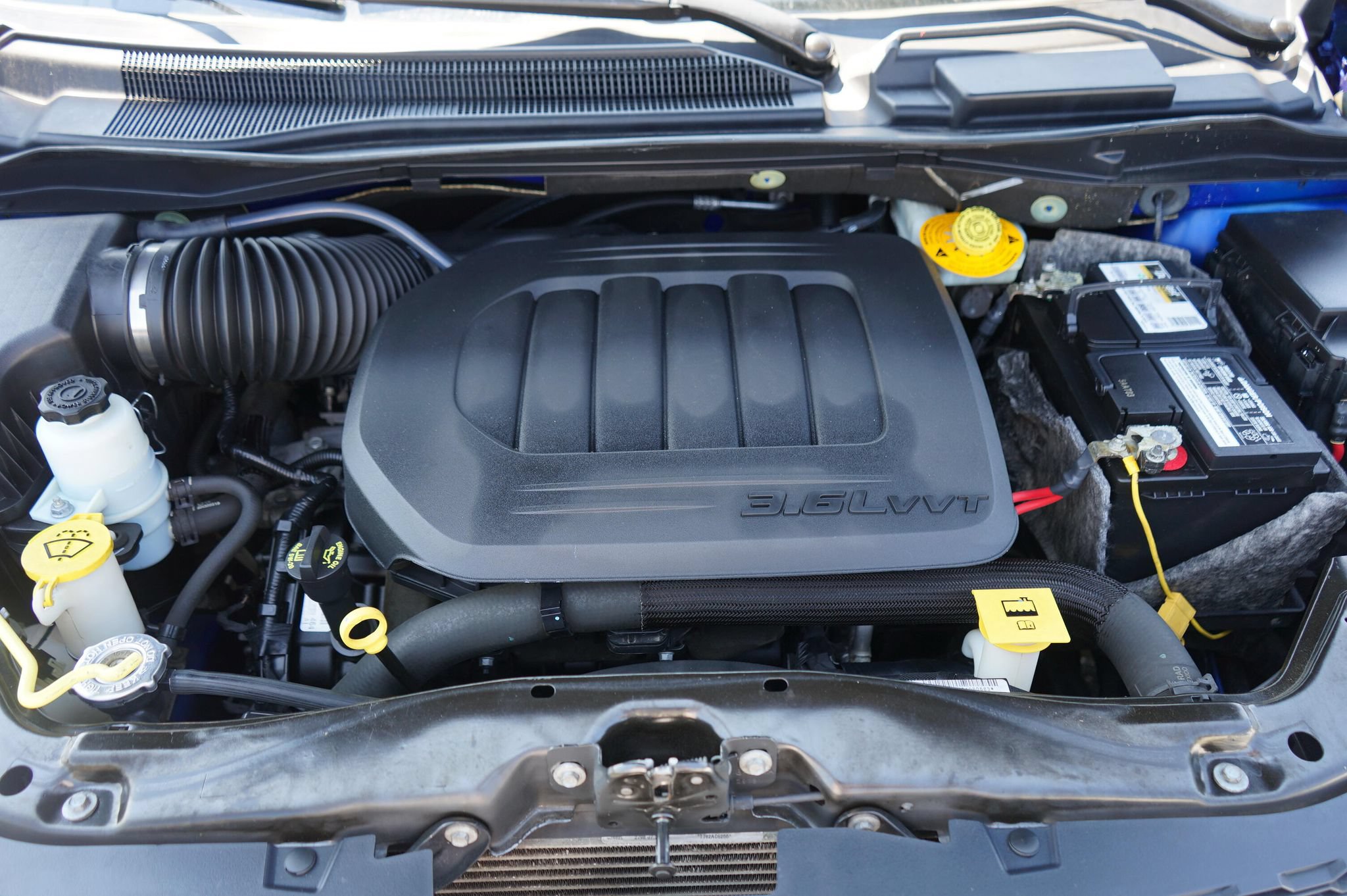 Used 2019 Dodge Grand Caravan SE w/ UConnect Hands-Free Group FWD image 9