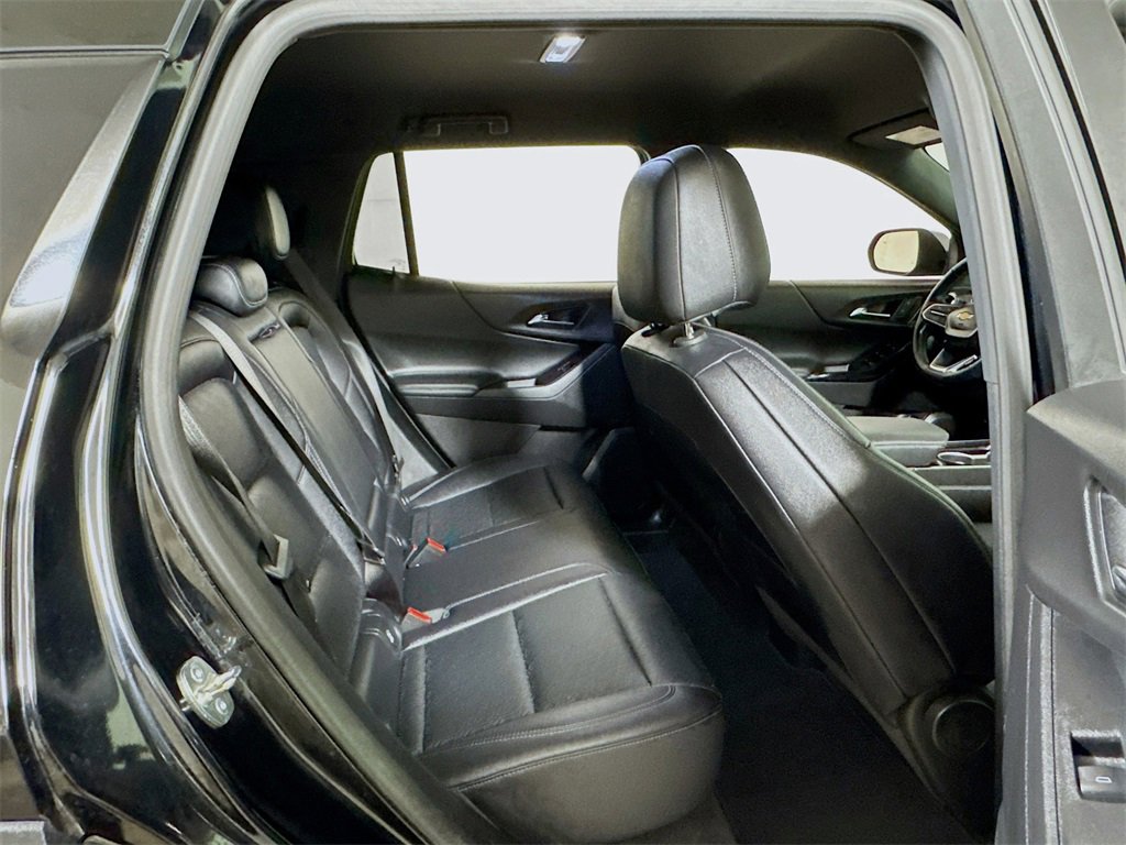 Used 2025 Chevrolet Equinox LT w/ Convenience Package II image 25