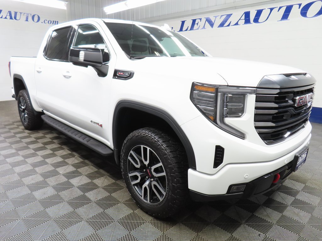 Used 2024 GMC Sierra 1500 AT4 w/ Technology Package video 3