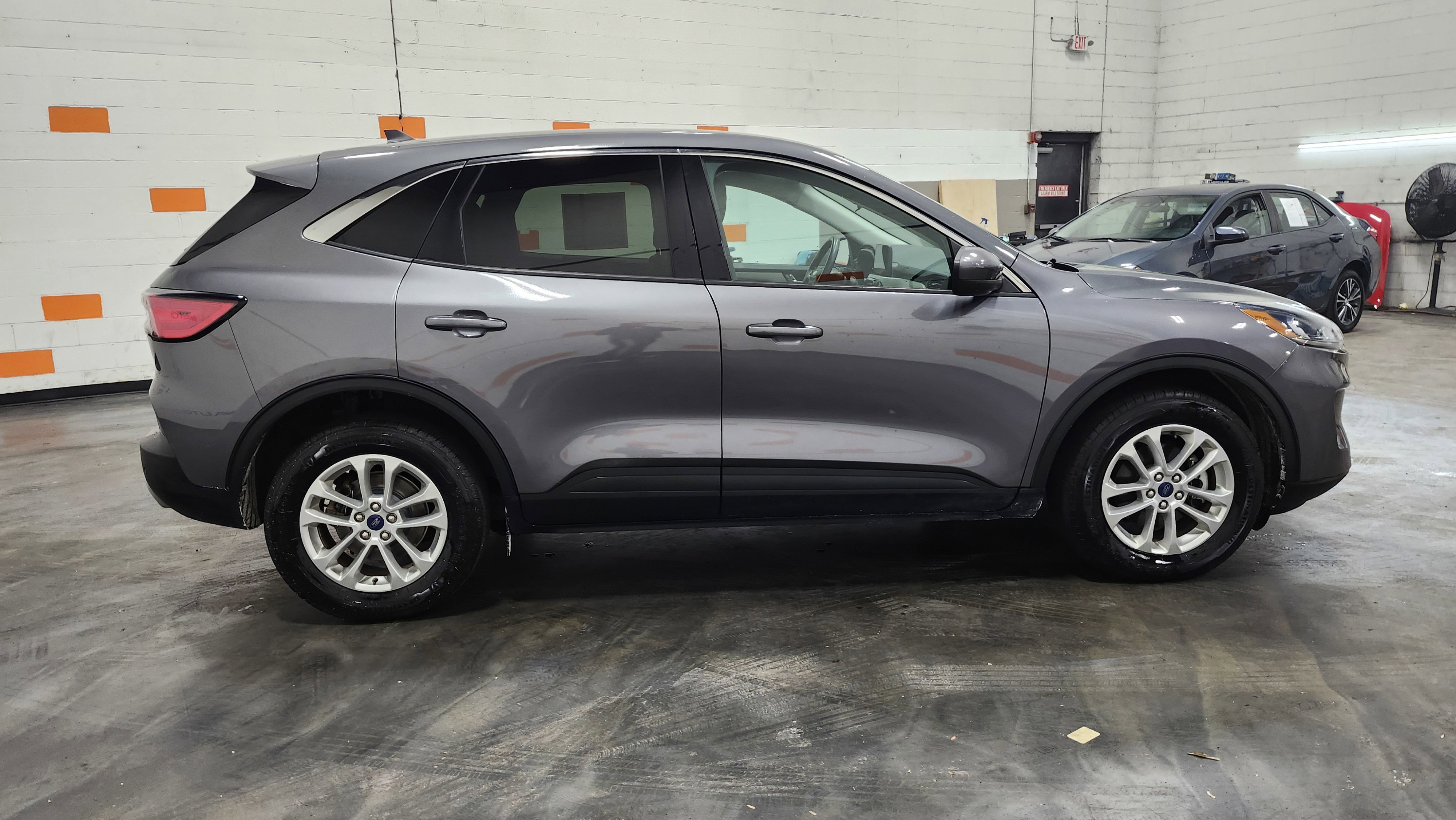 Used 2021 Ford Escape SE image 16