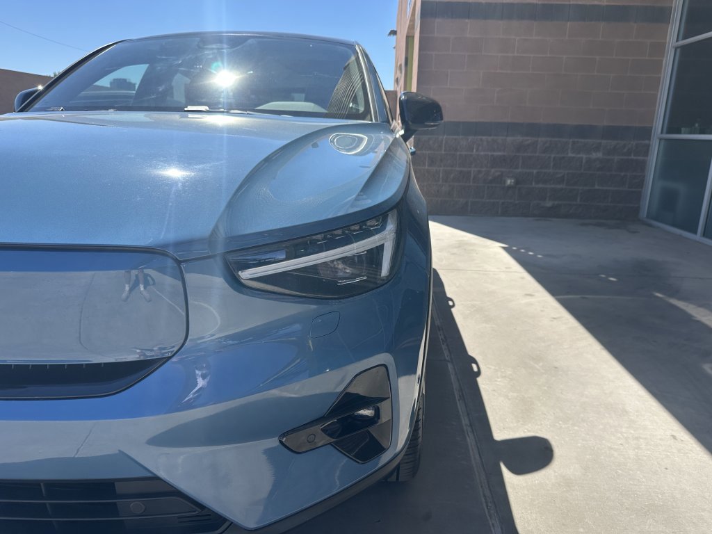 Used 2023 Volvo C40 P8 Recharge Ultimate image 10