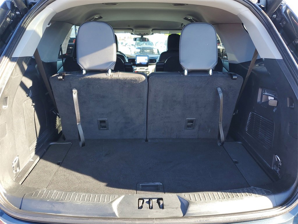 Used 2023 Ford Explorer XLT w/ Equipment Group 202A image 28