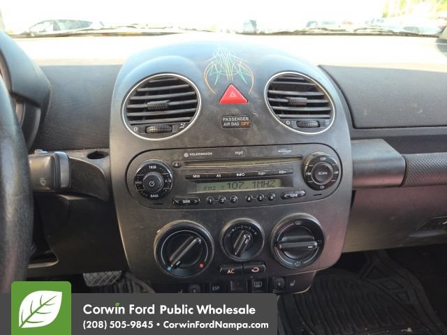 Used 2008 Volkswagen Beetle S FWD image 18