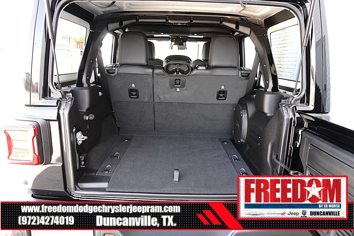 Certified 2026 Jeep Wrangler Unlimited Rubicon AWD/4WD image 46