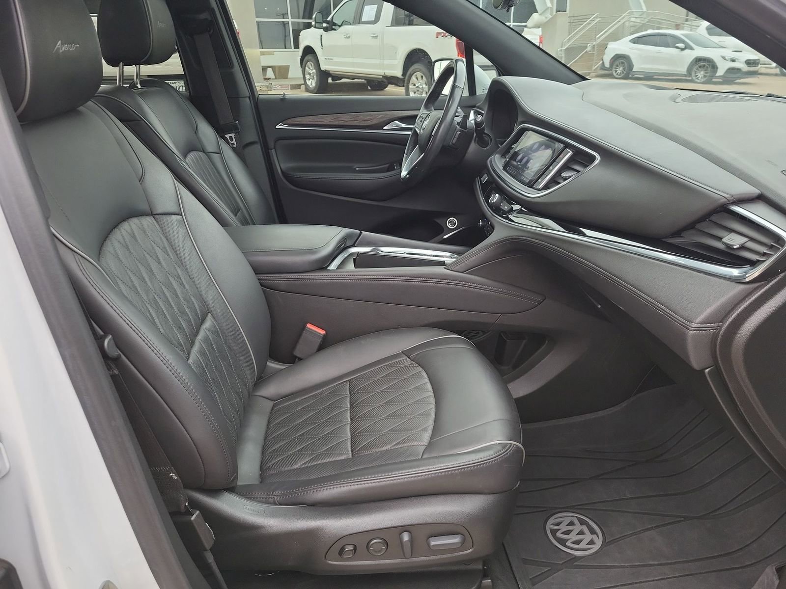 Used 2023 Buick Enclave Avenir w/ Avenir Technology Package image 29