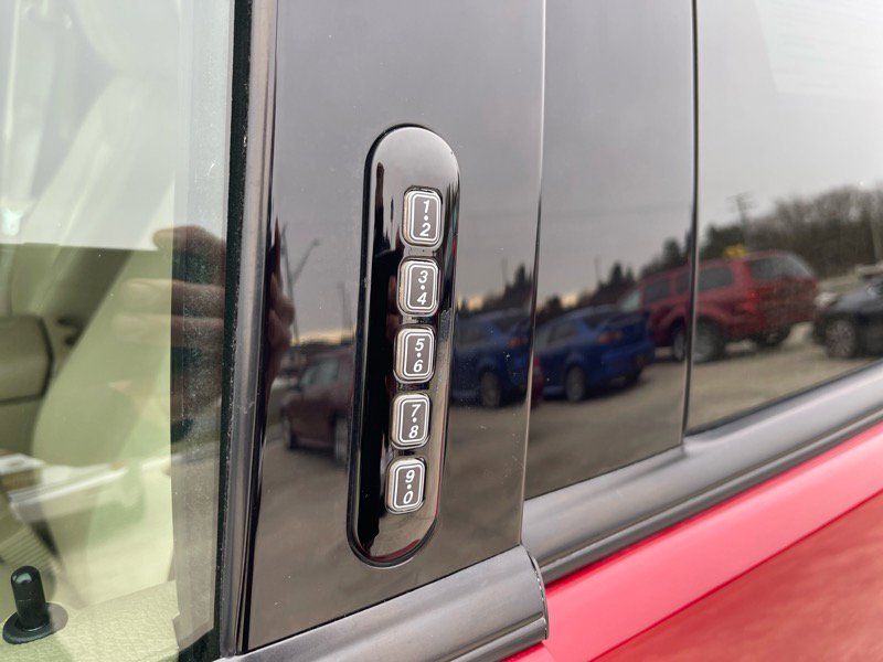 Used 2009 Mercury Mountaineer Premier image 23