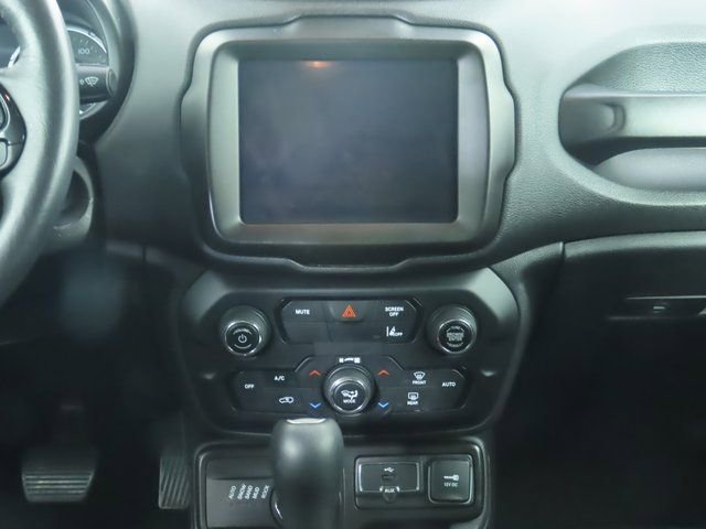 Used 2022 Jeep Renegade Trailhawk AWD/4WD image 14