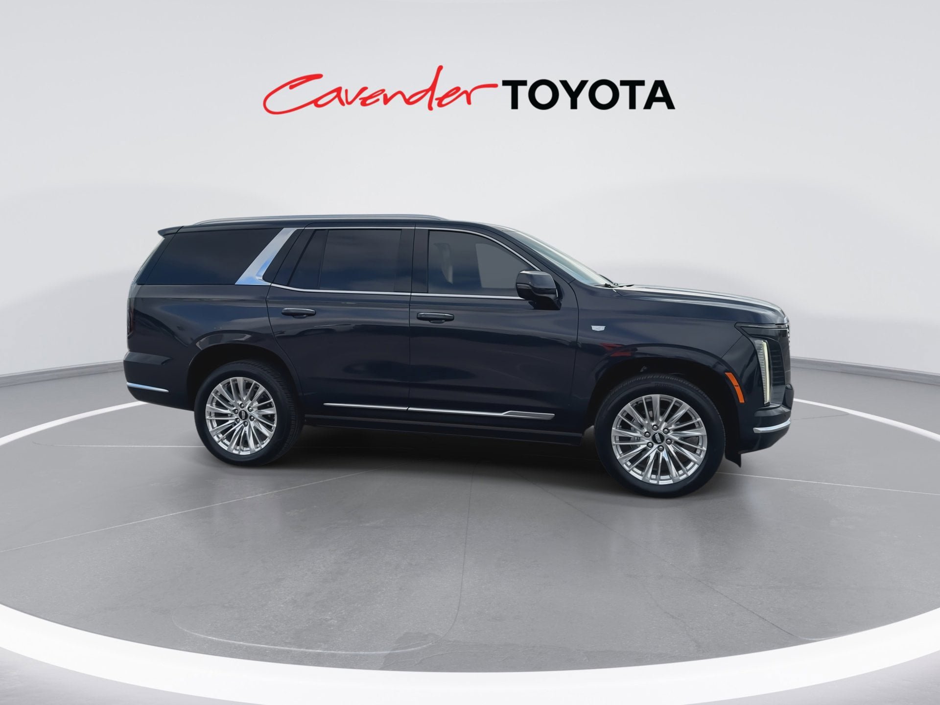 Used 2026 Cadillac Escalade Luxury w/ LPO, Floor Liner Package AWD/4WD image 9