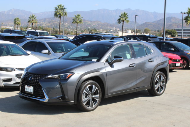 Certified 2024 Lexus UX 250h FWD image 3