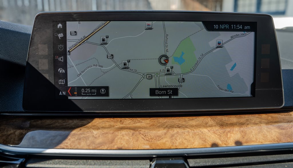 Used 2017 BMW 540i image 21