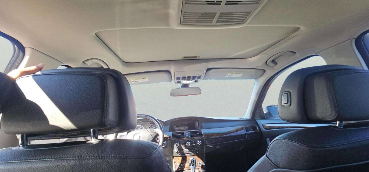 Used 2008 BMW 528xi Sedan image 9