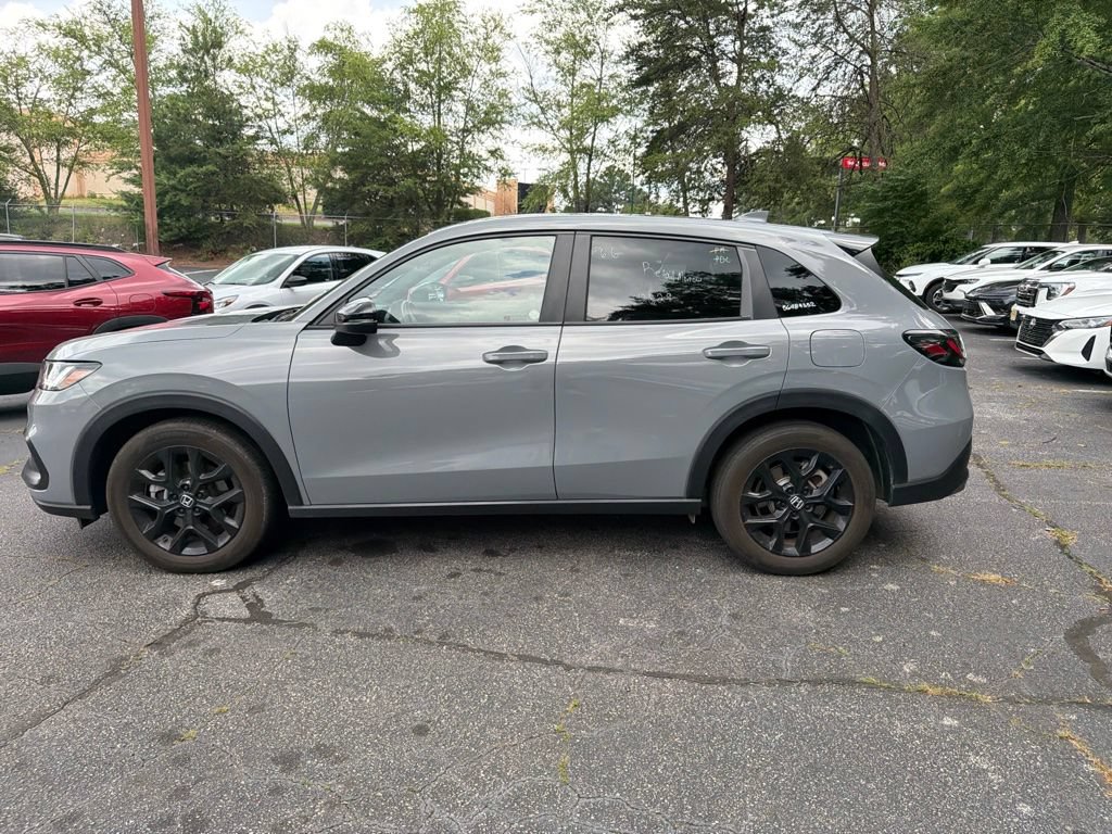 Used 2025 Honda HR-V Sport image 4