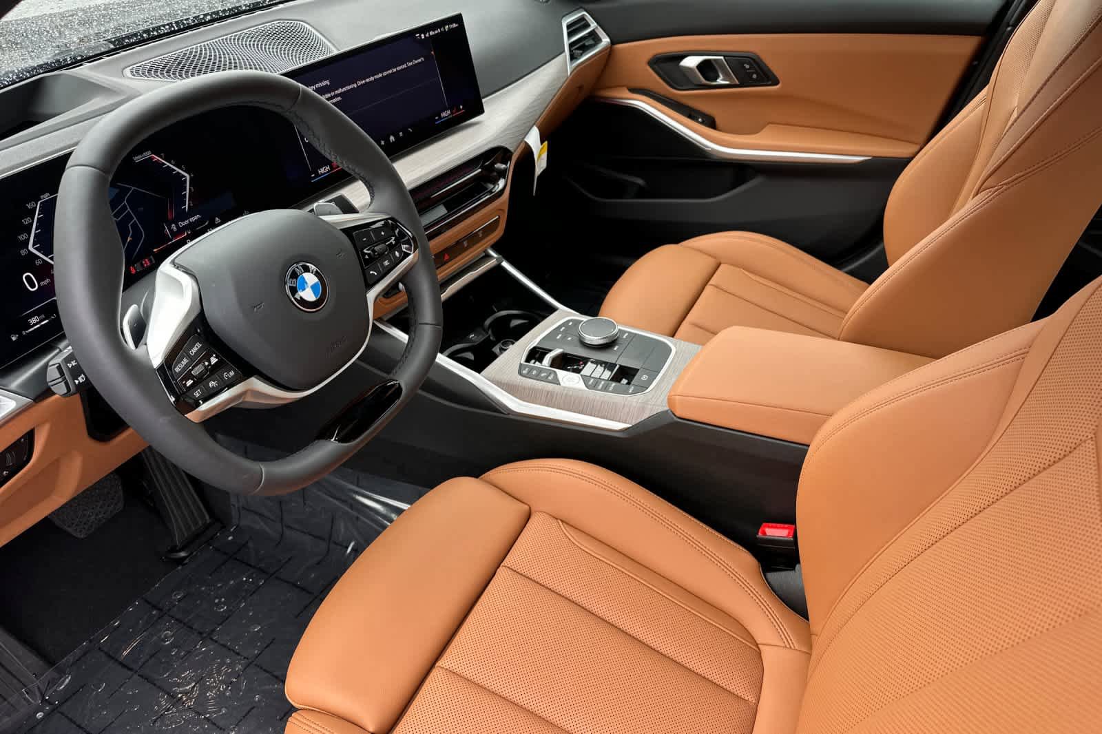 Used 2025 BMW 330i Sedan w/ Premium Package RWD image 11