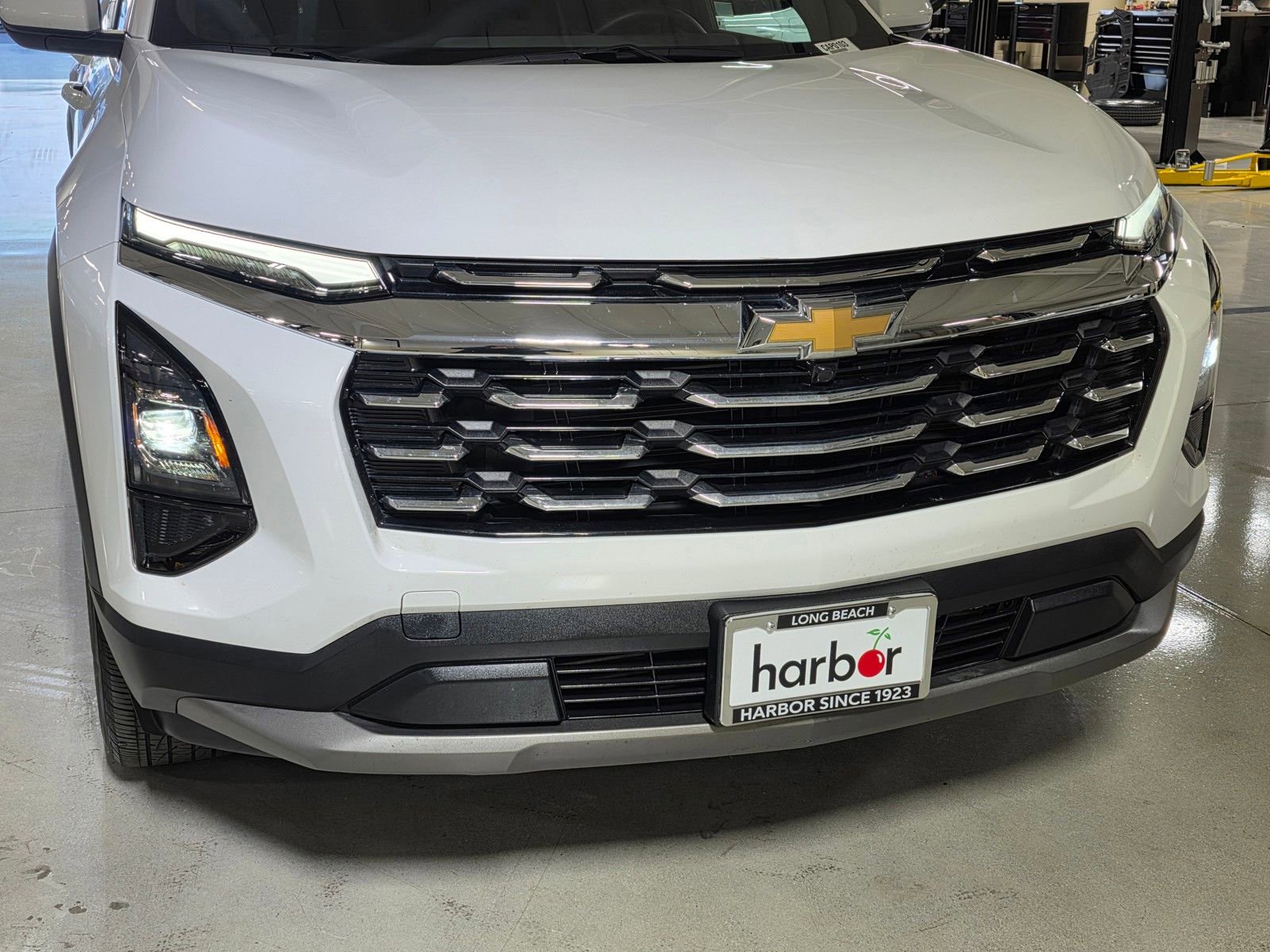 Used 2025 Chevrolet Equinox LT image 9