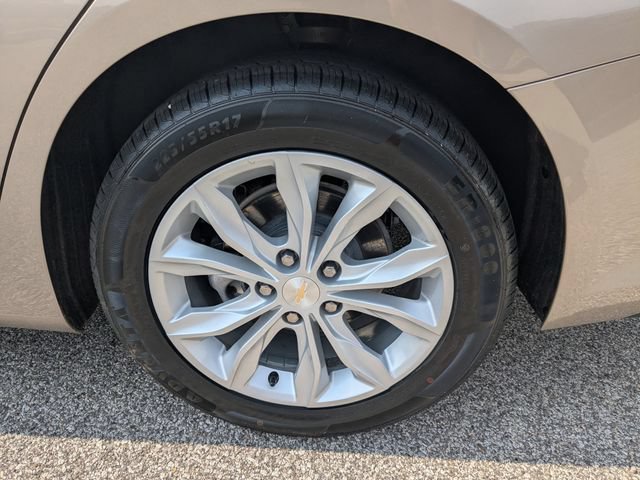 Used 2024 Chevrolet Malibu LT FWD image 14