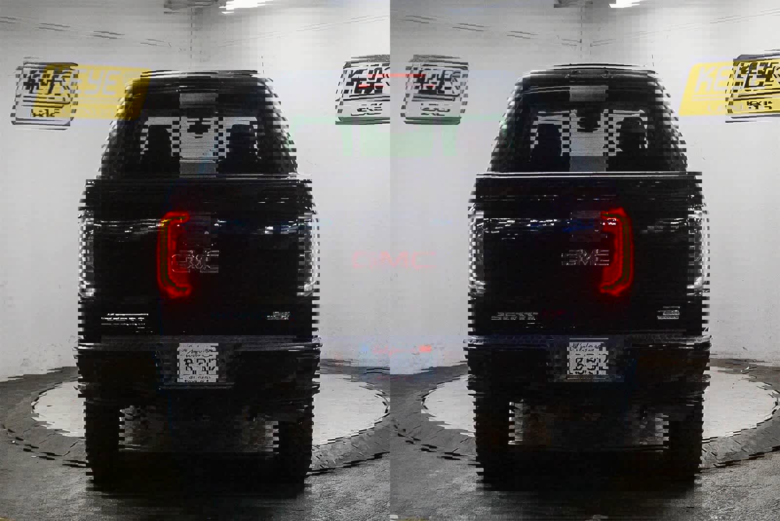 Used 2017 GMC Sierra 1500 SLT w/ All Terrain X Package image 8