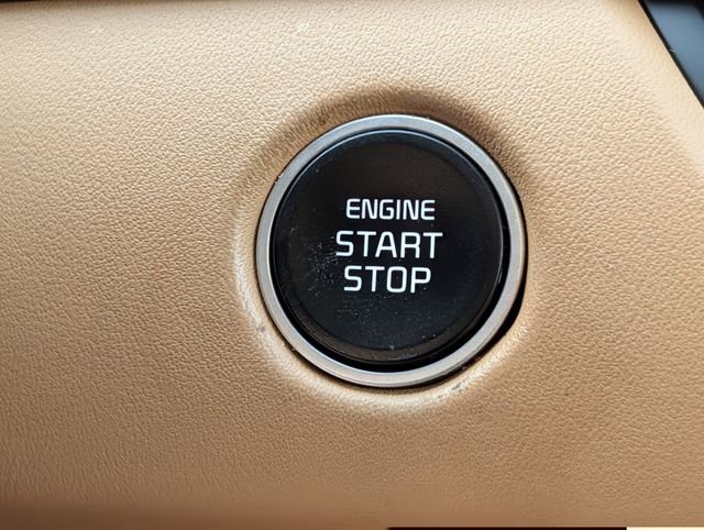 Used 2024 Kia Seltos EX FWD image 19