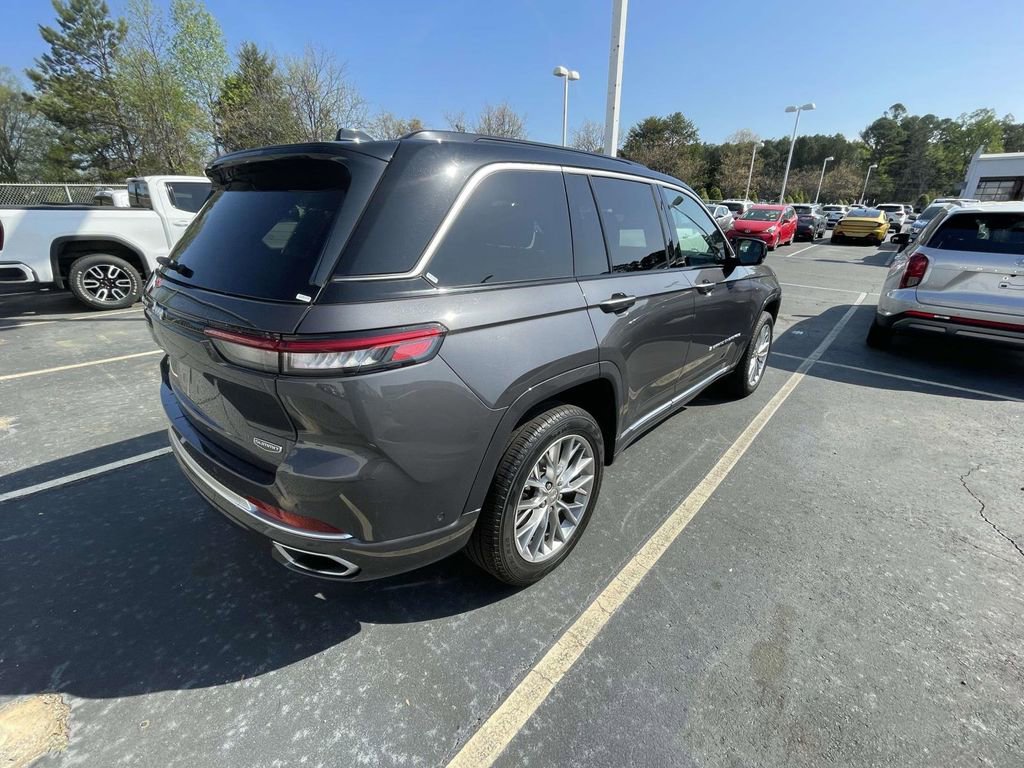 Used 2025 Jeep Grand Cherokee Summit image 10