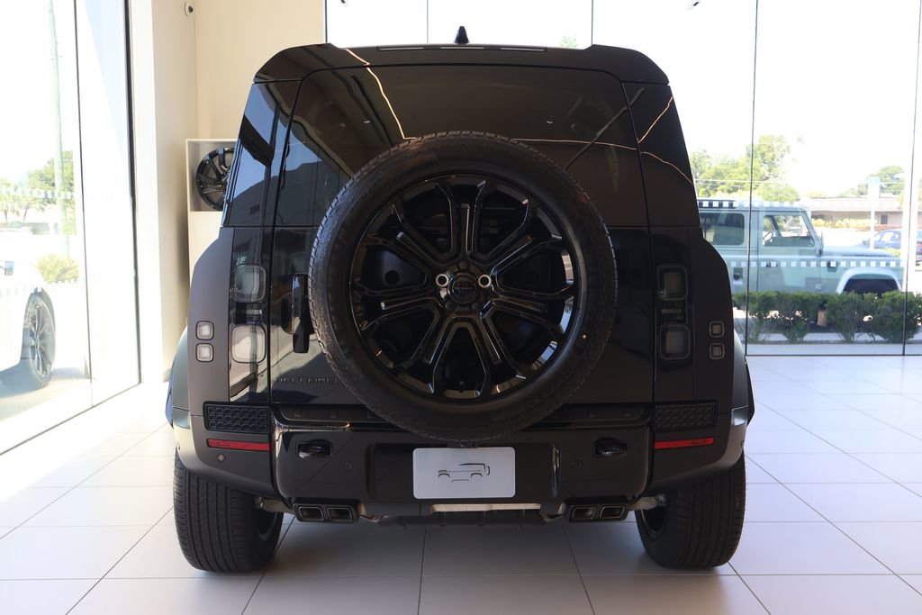 New 2026 Land Rover Defender 110 OCTA AWD/4WD image 3