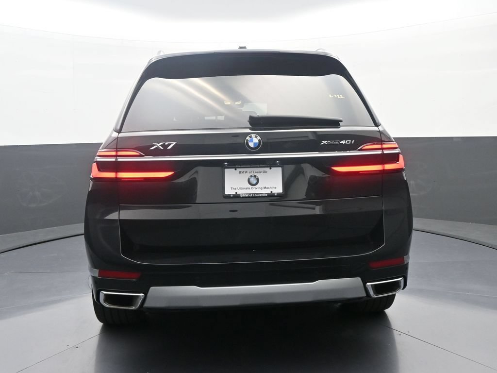 Used 2024 BMW X7 xDrive40i AWD/4WD image 6