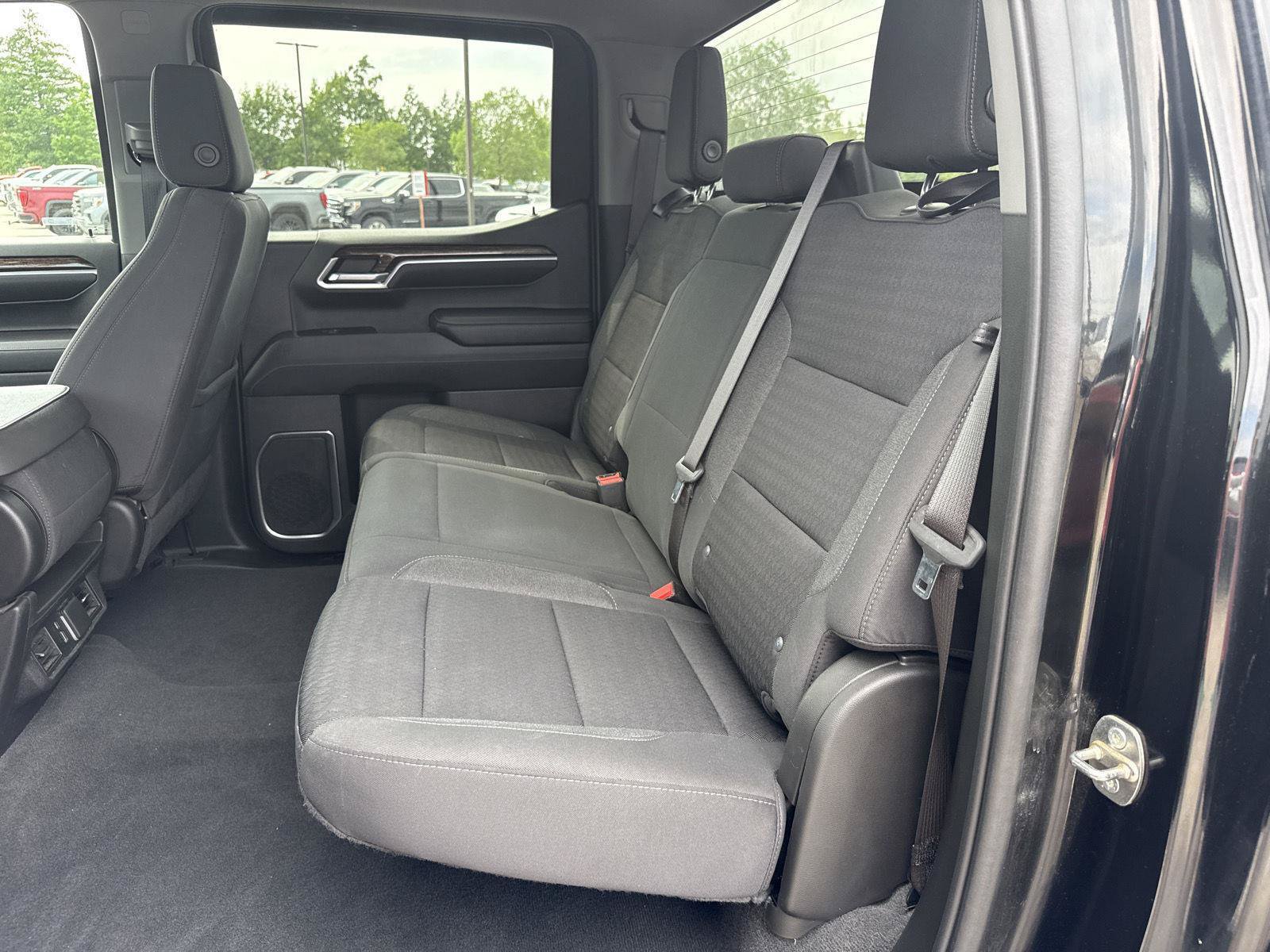 Used 2022 GMC Sierra 1500 SLE AWD/4WD image 13