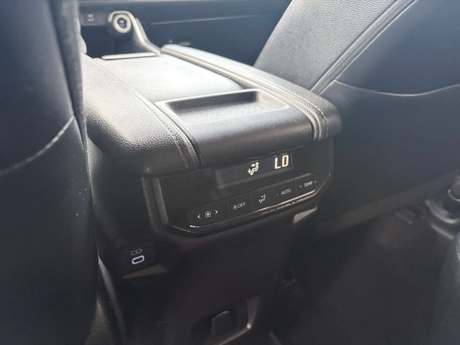 Used 2025 Toyota Grand Highlander FWD image 24