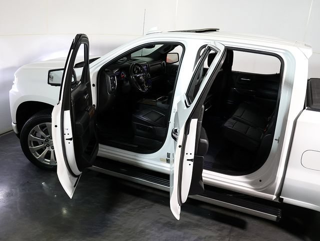 Used 2020 Chevrolet Silverado 1500 High Country w/ Technology Package AWD/4WD image 5