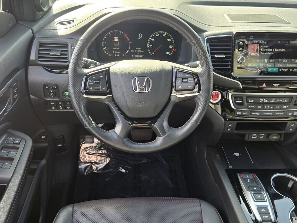 Used 2024 Honda Ridgeline Black Edition image 11