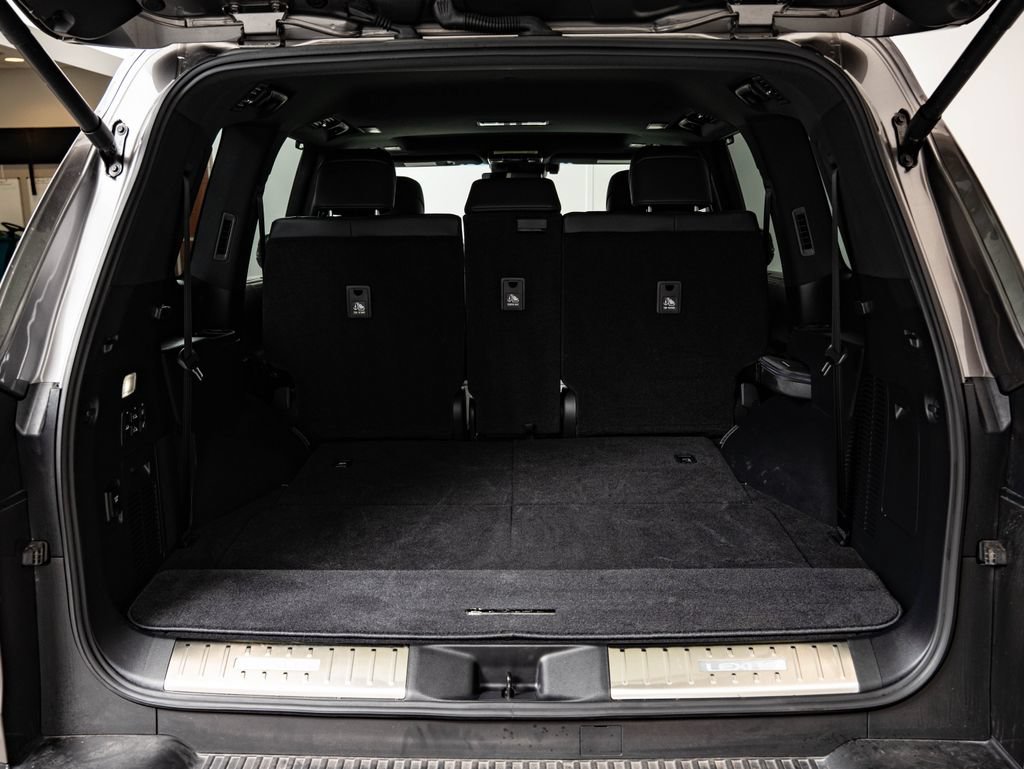 Used 2024 Lexus LX 600 4WD w/ Appearance Package image 21