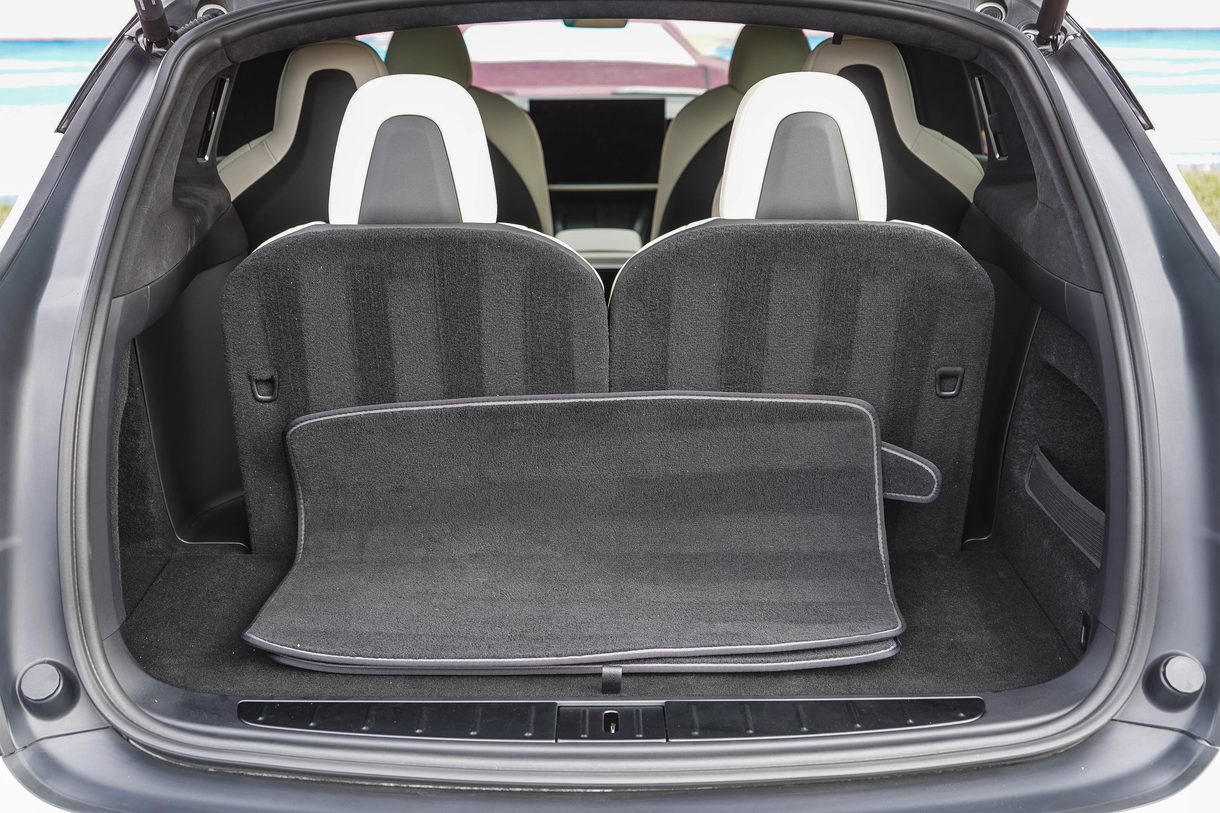 Used 2023 Tesla Model X Plaid image 29