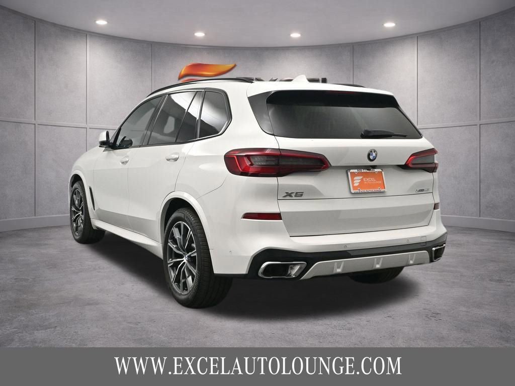 Used 2020 BMW X5 xDrive40i w/ M Sport Package image 5