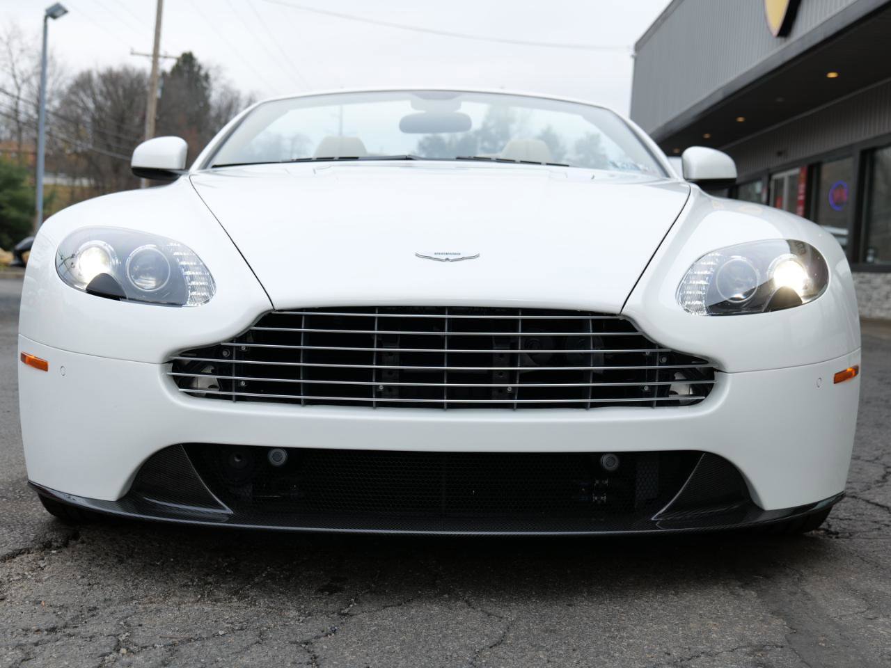 Used 2015 Aston Martin V8 Vantage S image 73