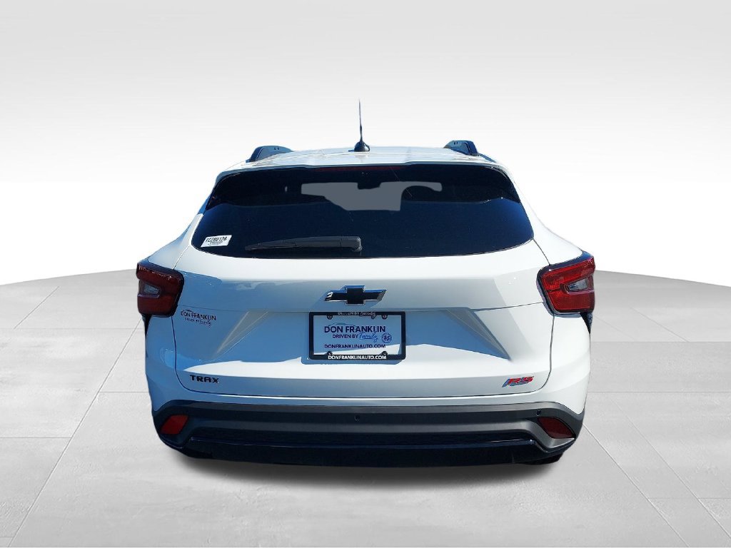 New 2026 Chevrolet Trax RS w/ Driver Confidence Package FWD image 4
